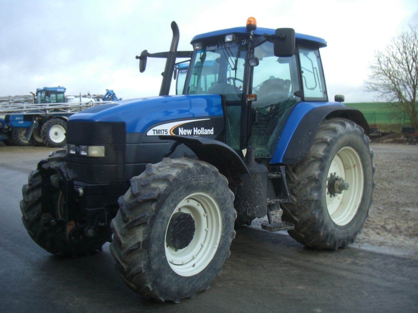 Tracteur agricole New Holland TM175 à vendre sur Ravillon